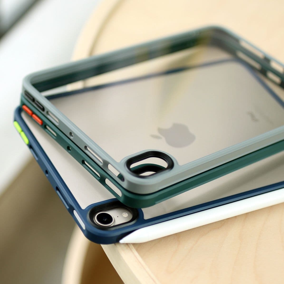 タブレットケース iPad/iPad Air/iPad Pro/mini 透明背面 衝撃吸収タブレット保護カバー