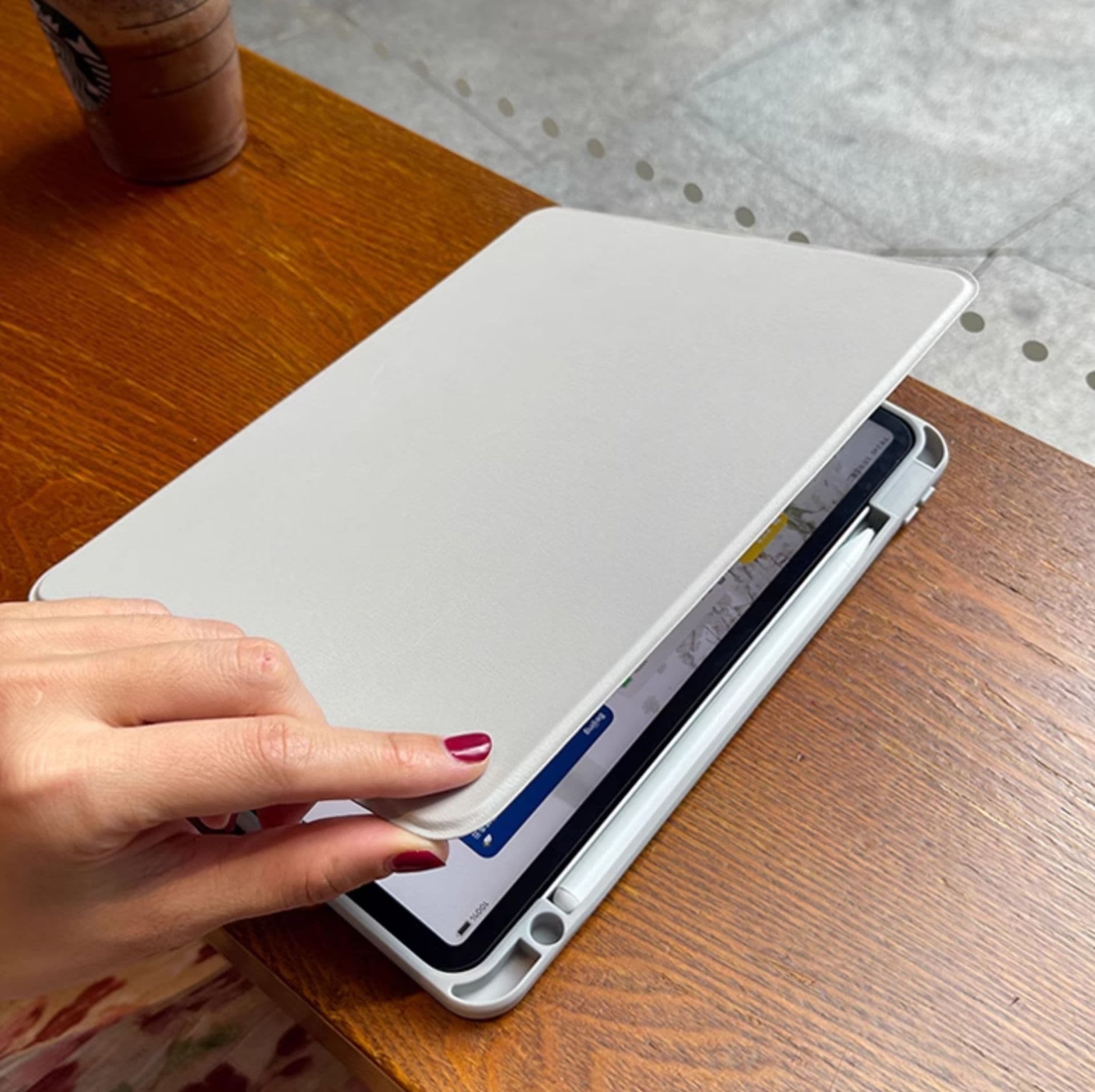 タブレットケース iPad/iPad Air/iPad Pro/mini 折りたたみ式スタンド機能付き保護ケース