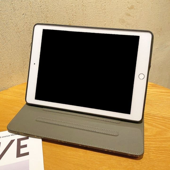 タブレットケース iPad/iPad Air/iPad Pro/mini 蝶モチーフ キルティング 手帳型ケース