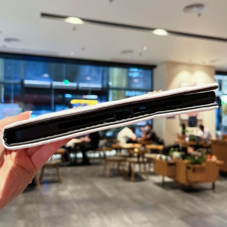 タブレットケース iPad/iPad Air/iPad Pro/mini 蝶モチーフ キルティング 手帳型ケース