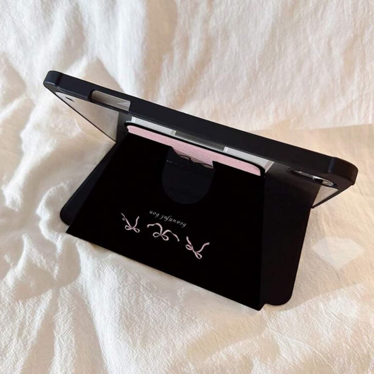 タブレットケース 可愛いリボン模様/スタンド機能付きタブレットケース　iPad / iPad Air / iPad Pro / iPad mini